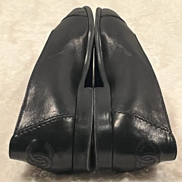 Vintage CHANEL Black Leather Cap Toe Flats - Picture 7 of 16